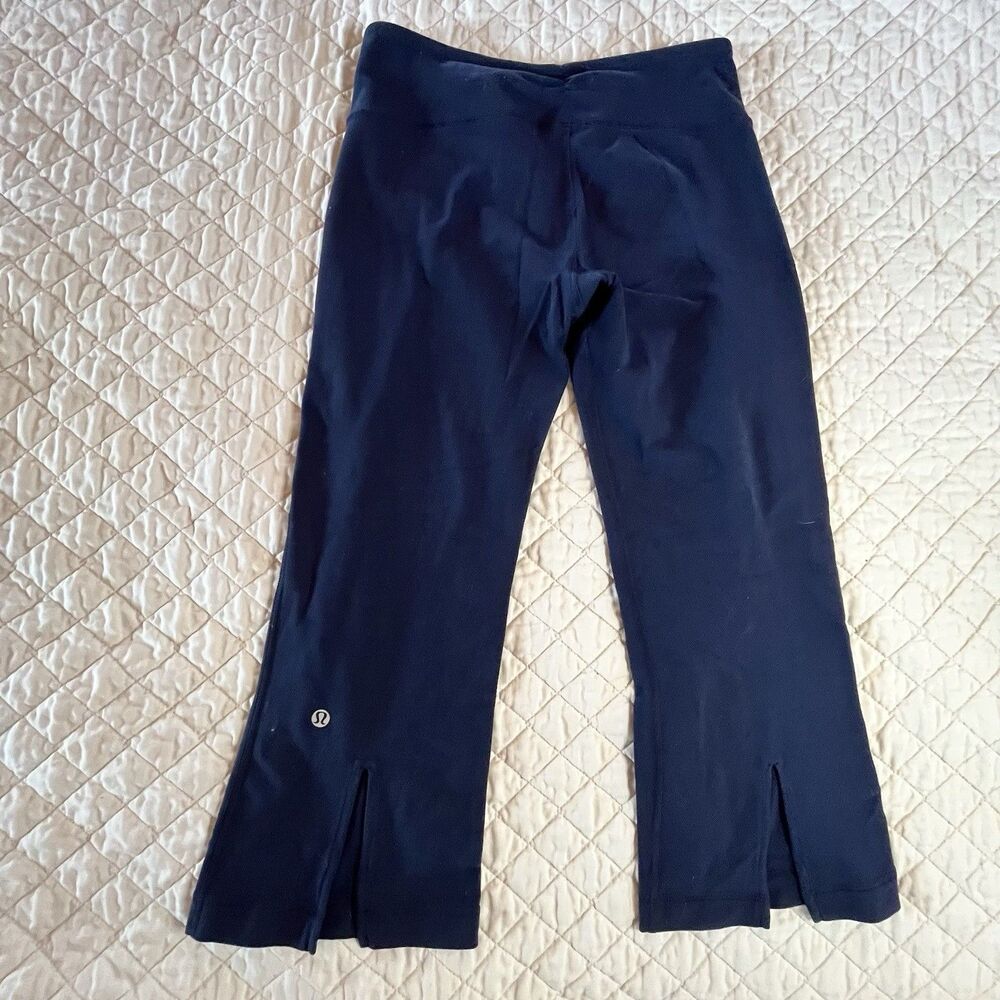 Lululemon Gather And Crow Crop Midnight Blue Women’s Size 8 High Waist